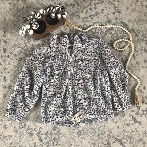 POL Grey and white cheetah pullover size small